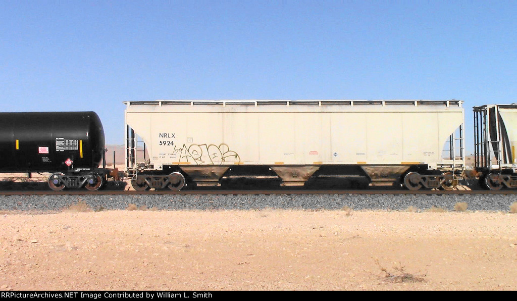 EB Manifest Frt at Erie NV W-Pshr -80